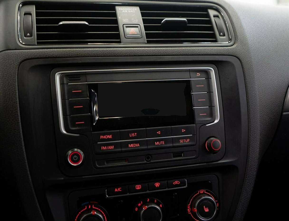 Купить Volkswagen Jetta с пробегом. Фото: #12