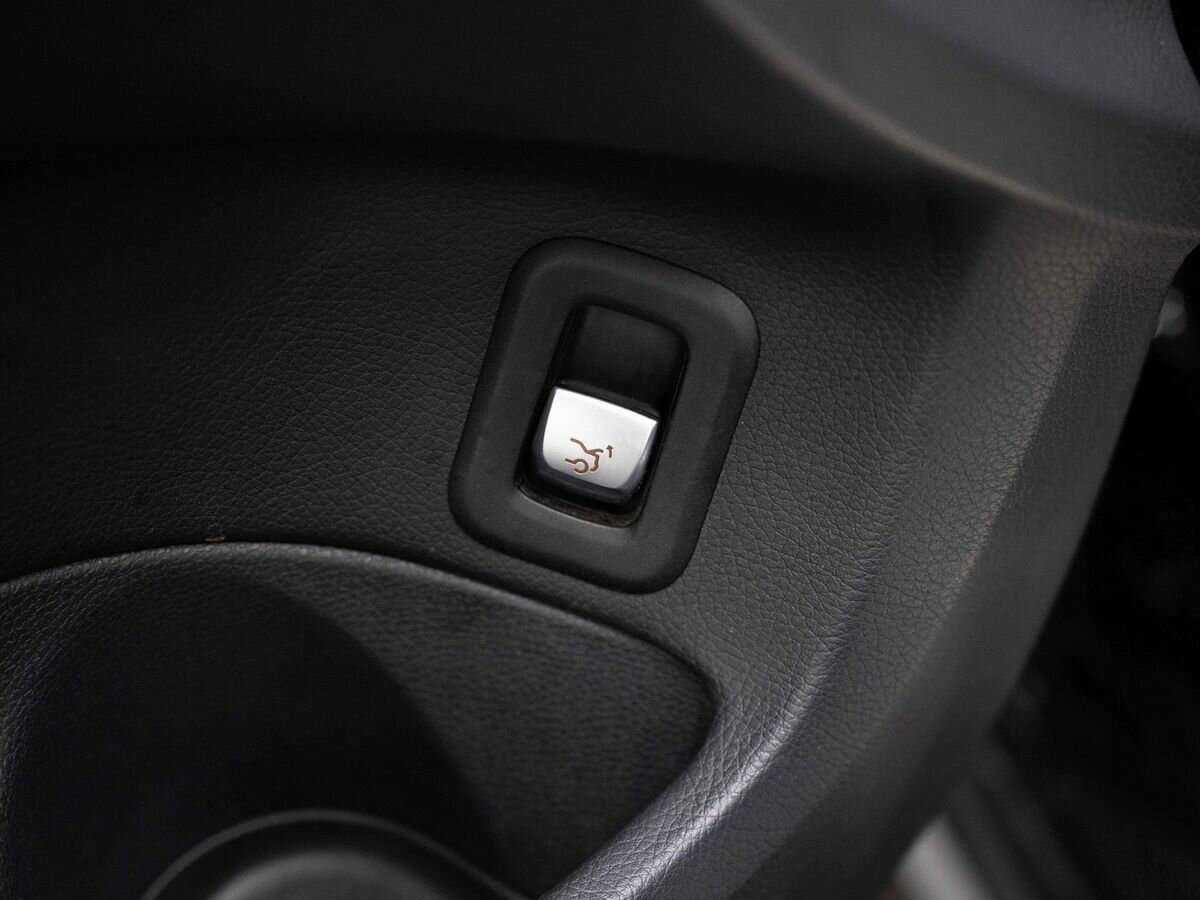 Купить Mercedes-Benz C-Класс с пробегом. Фото: #18