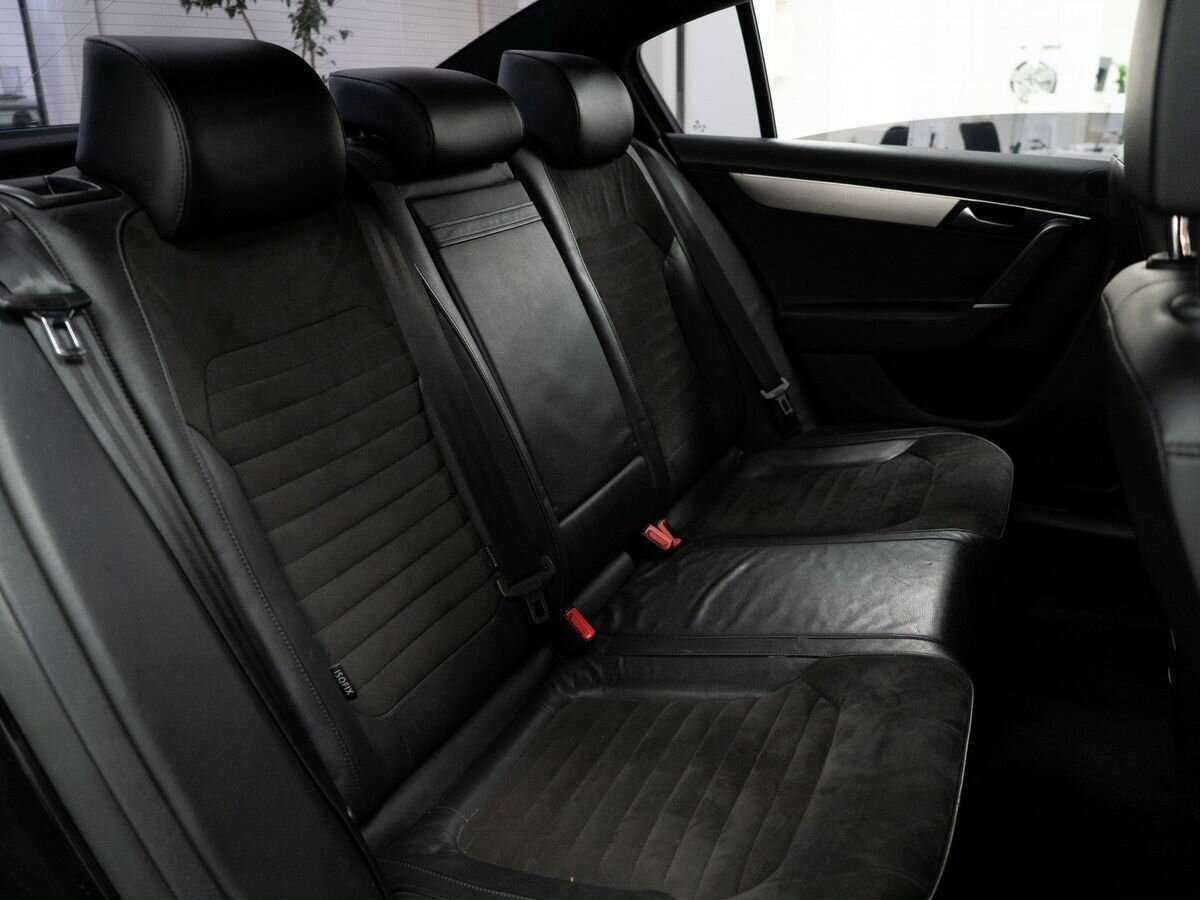 Купить Volkswagen Passat с пробегом. Фото: #10