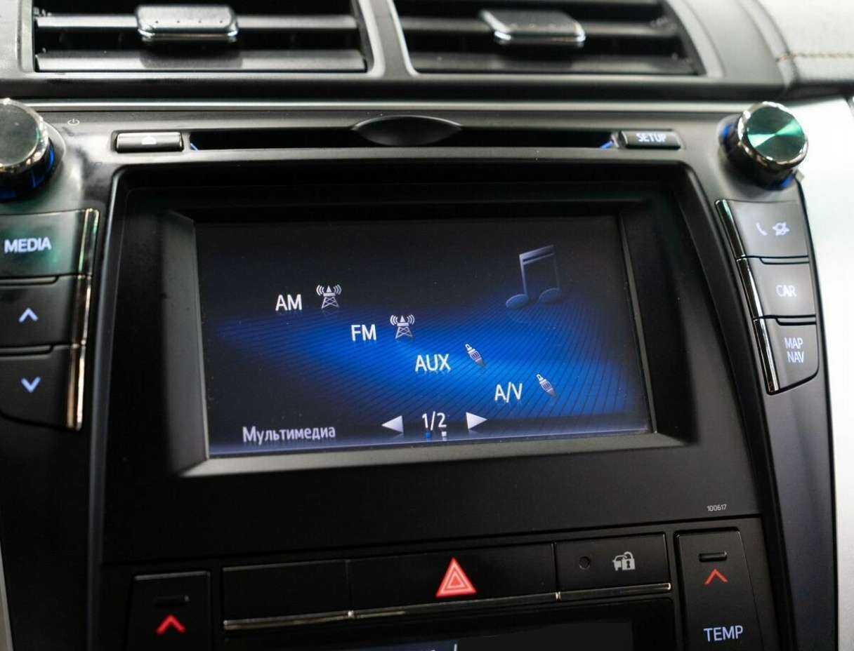 Купить Toyota Camry с пробегом. Фото: #9