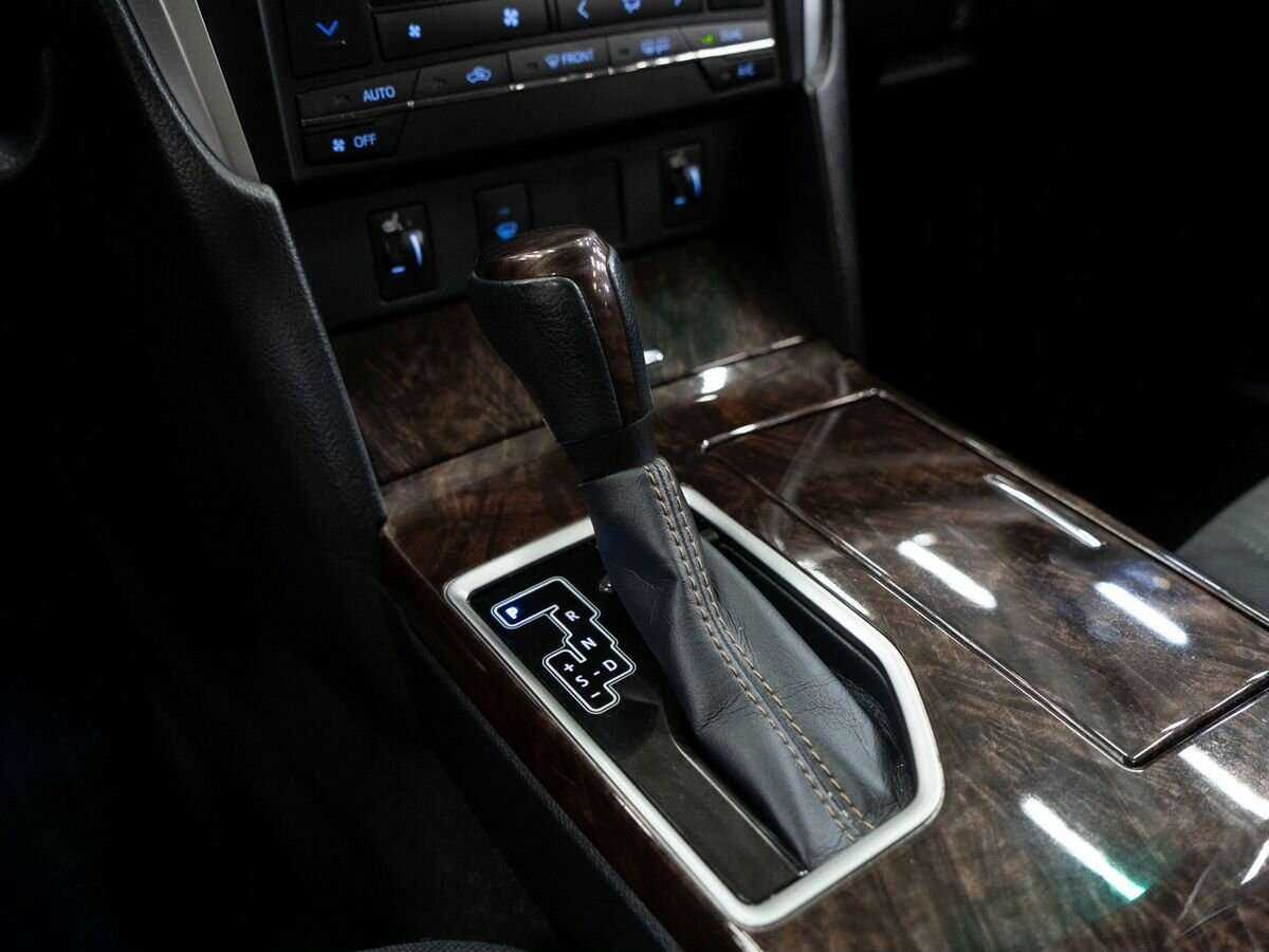 Купить Toyota Camry с пробегом. Фото: #12