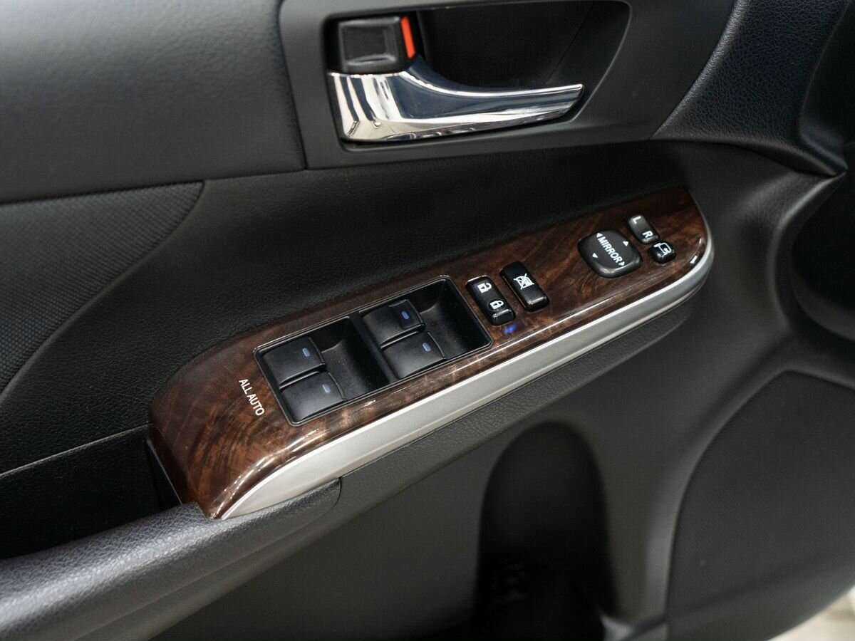 Купить Toyota Camry с пробегом. Фото: #13