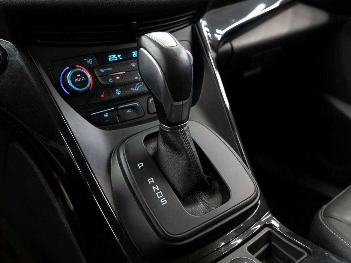 Купить Ford Kuga с пробегом. Фото: #13