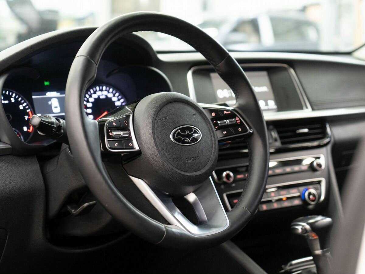 Купить Kia Optima с пробегом. Фото: #4
