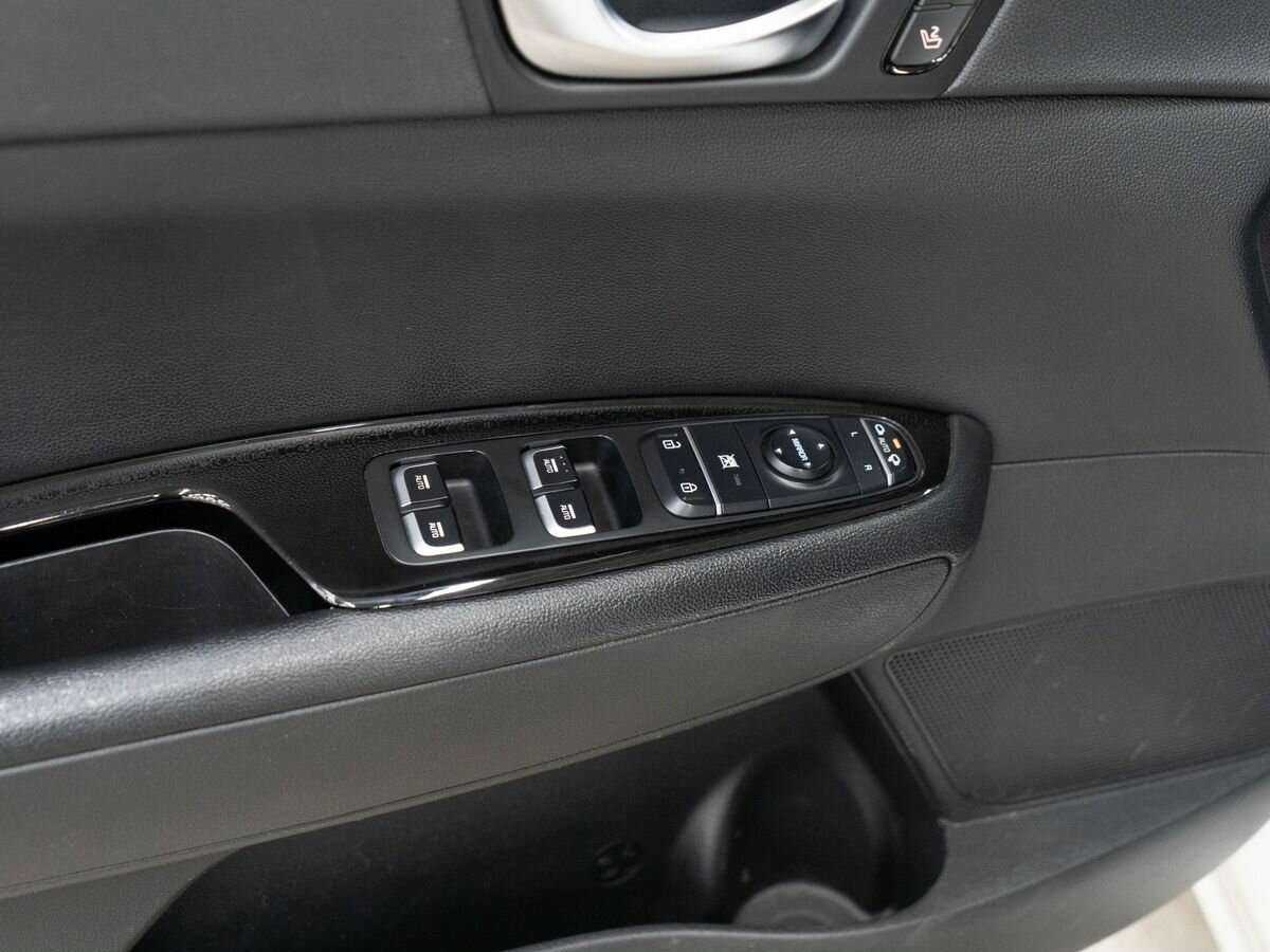 Купить Kia Optima с пробегом. Фото: #13