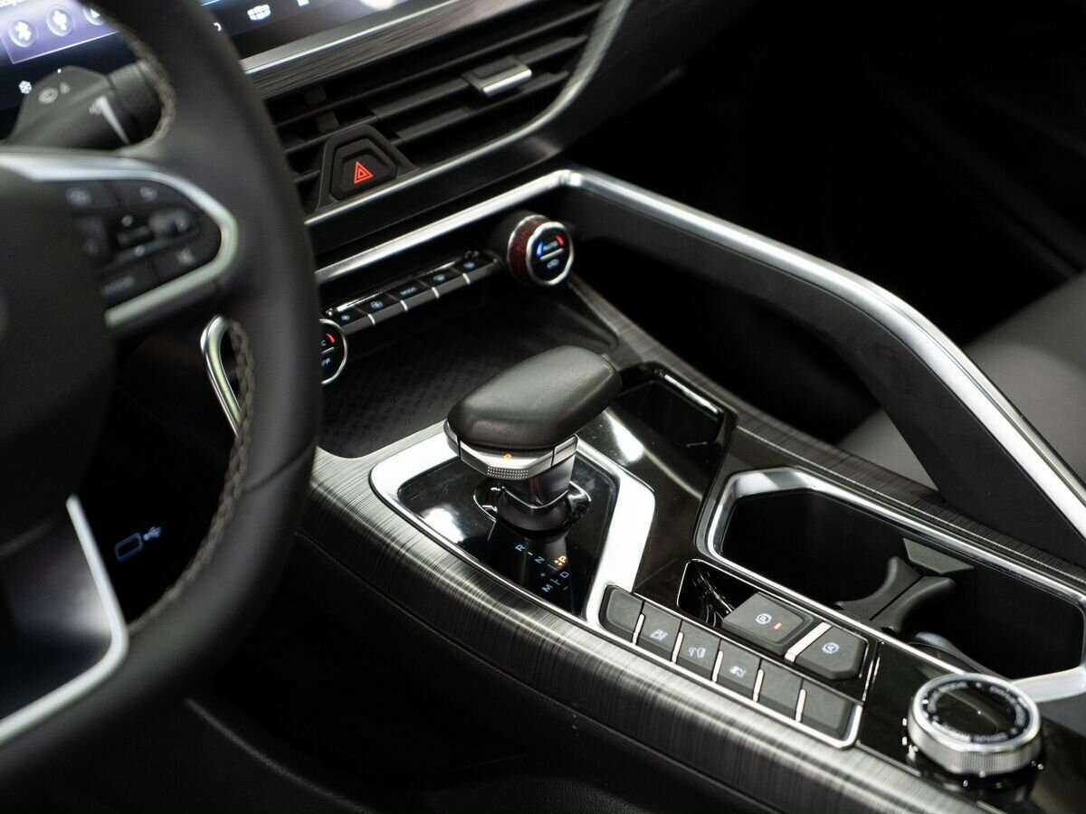 Купить Geely Tugella с пробегом. Фото: #13