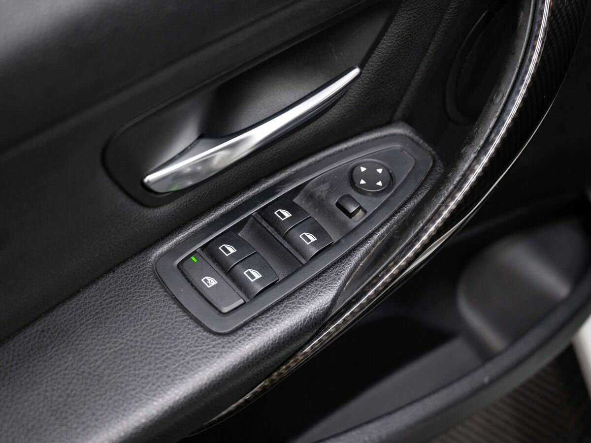 Купить BMW 3 серии с пробегом. Фото: #16