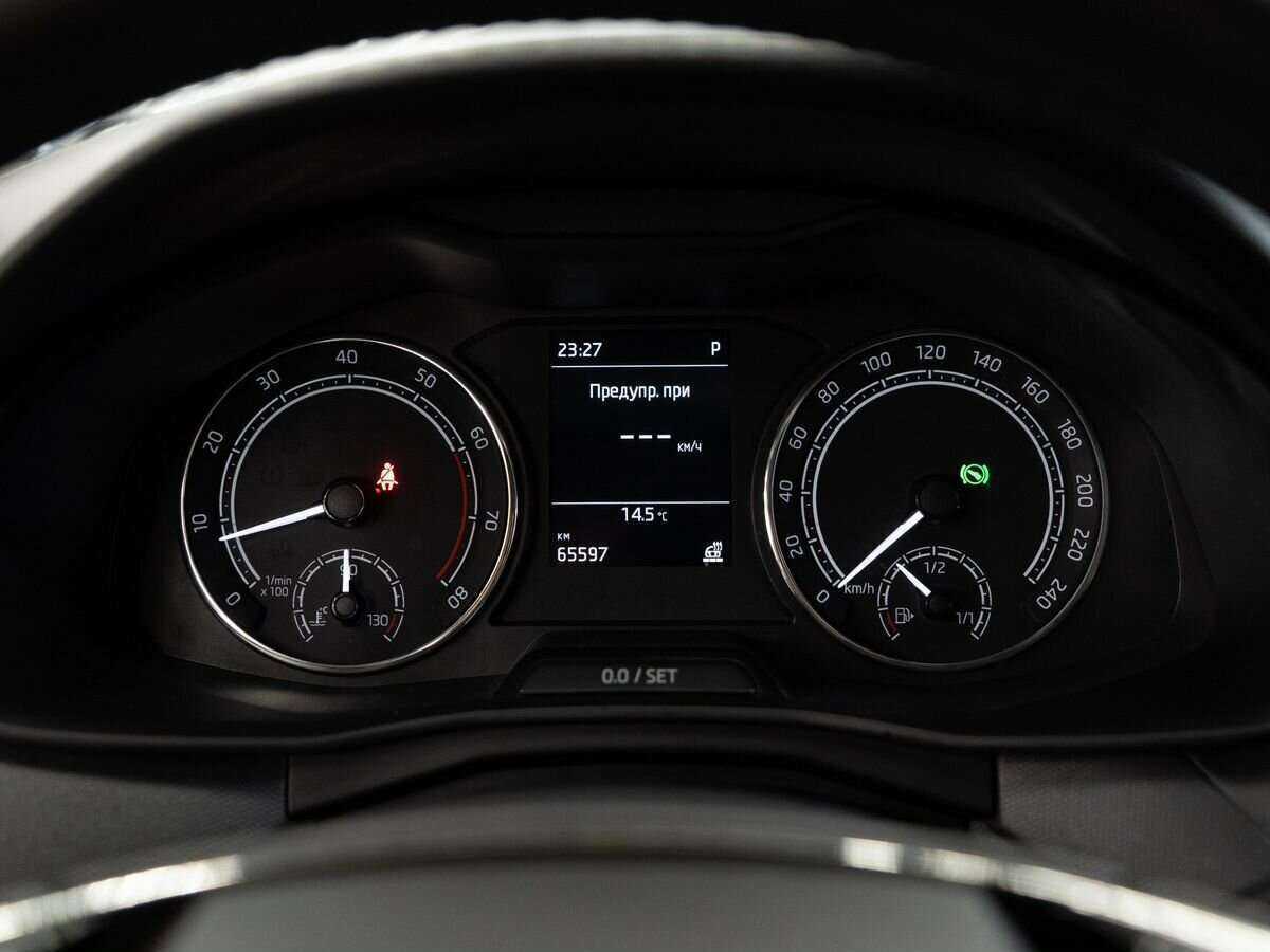 Купить Skoda Rapid с пробегом. Фото: #9