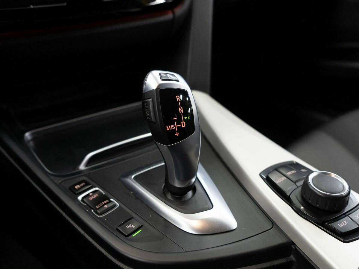 Купить BMW 3 серии с пробегом. Фото: #12