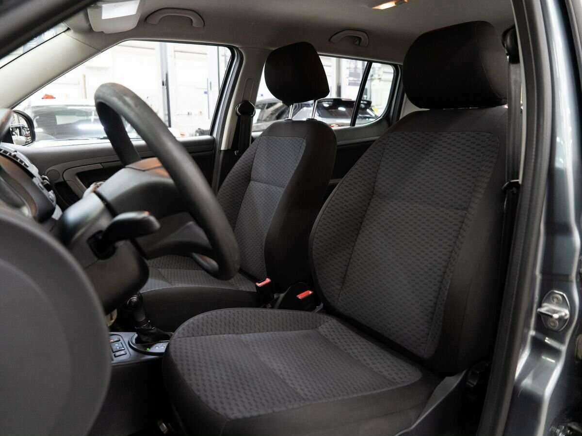 Купить Skoda Fabia с пробегом. Фото: #5