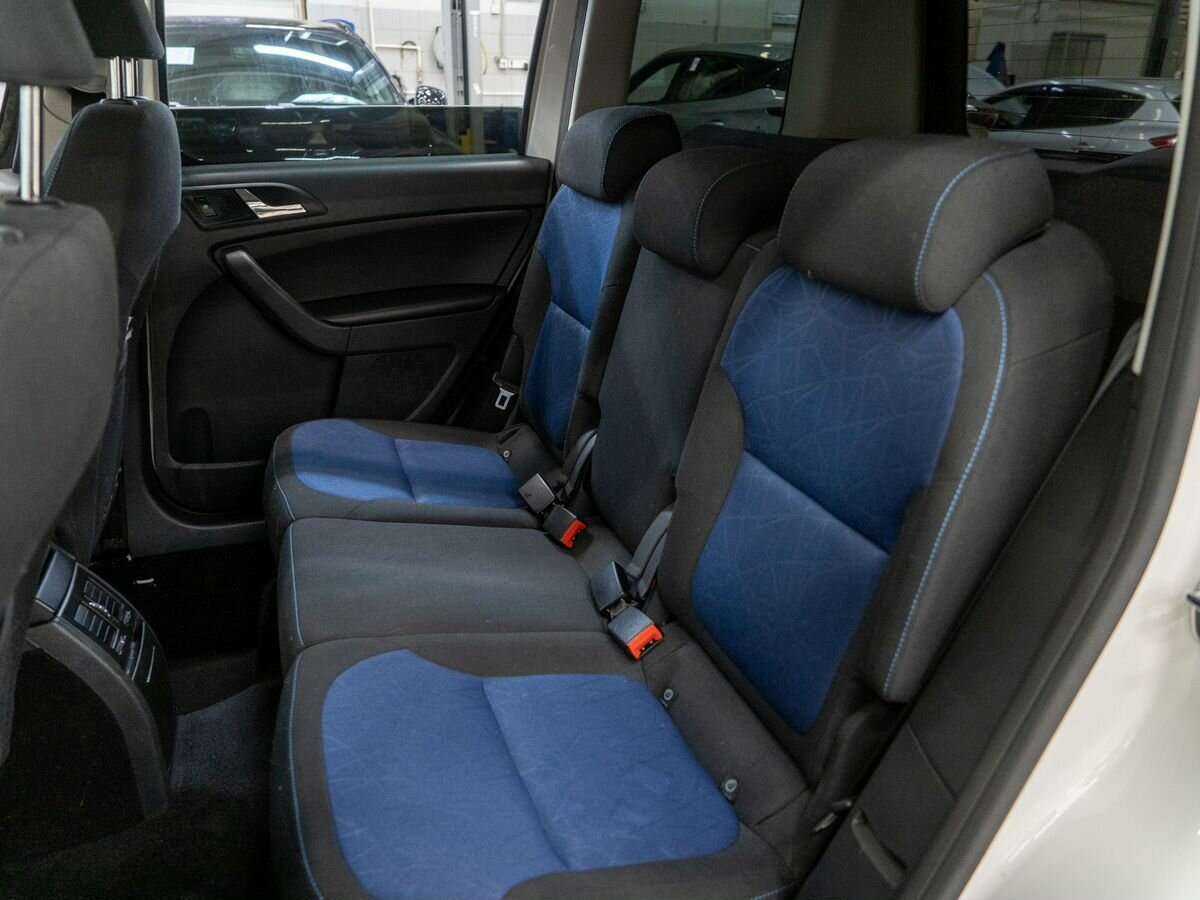 Купить Skoda Yeti с пробегом. Фото: #6