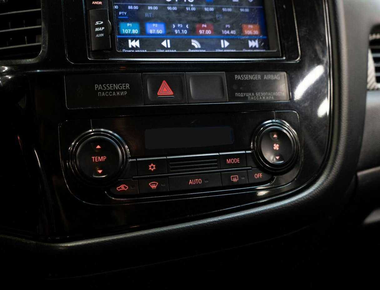 Купить Mitsubishi Outlander с пробегом. Фото: #14