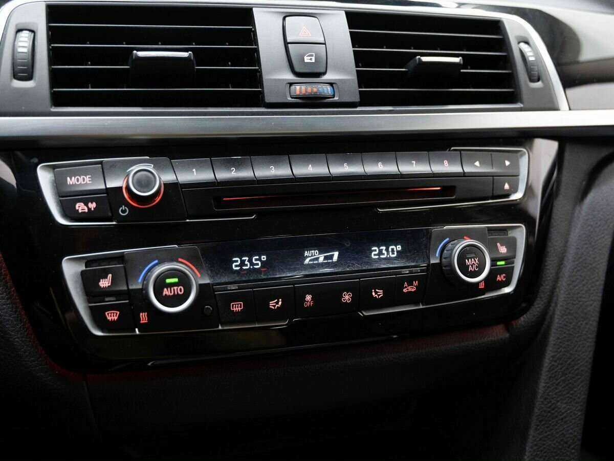 Купить BMW 3 серии с пробегом. Фото: #20