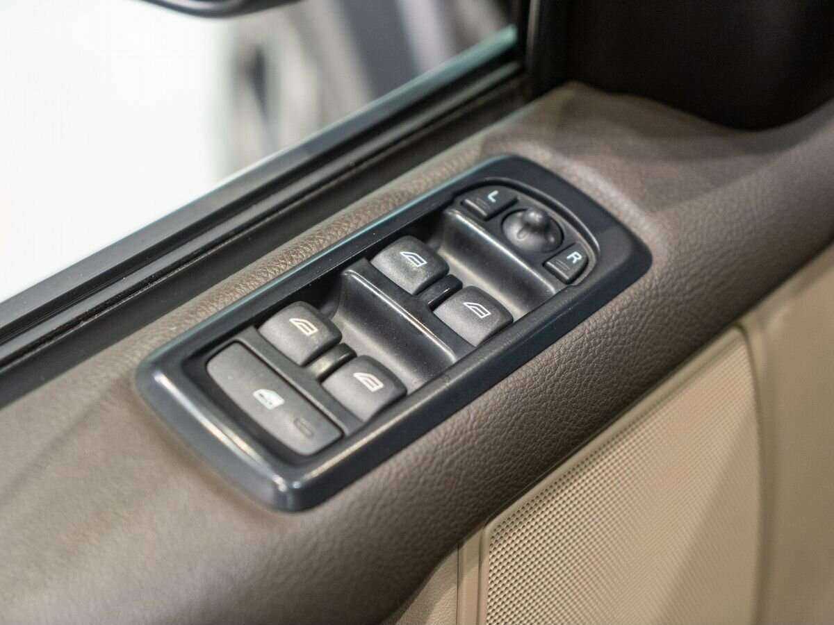 Купить Land Rover Discovery с пробегом. Фото: #13