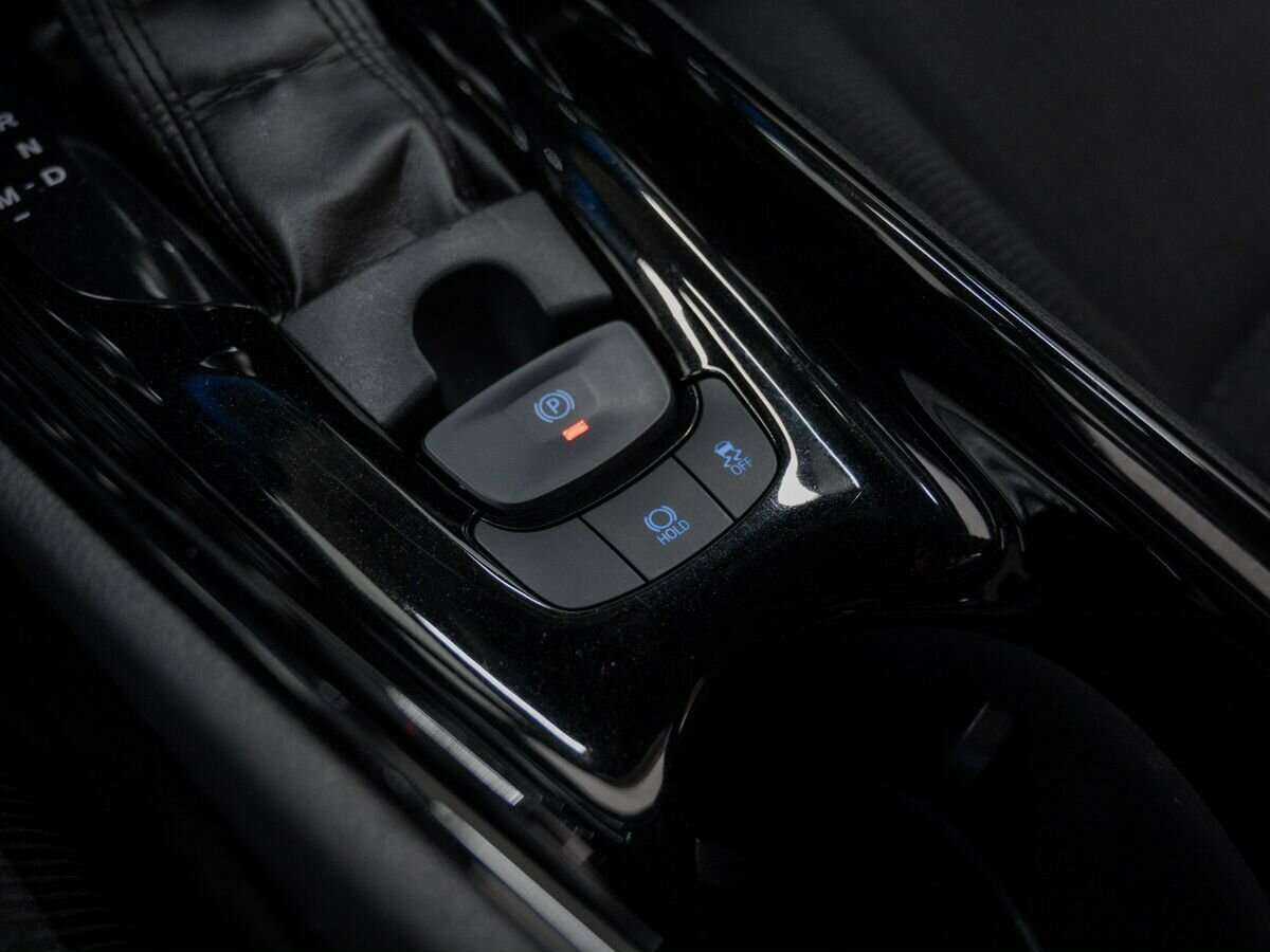 Купить Toyota C-HR с пробегом. Фото: #15