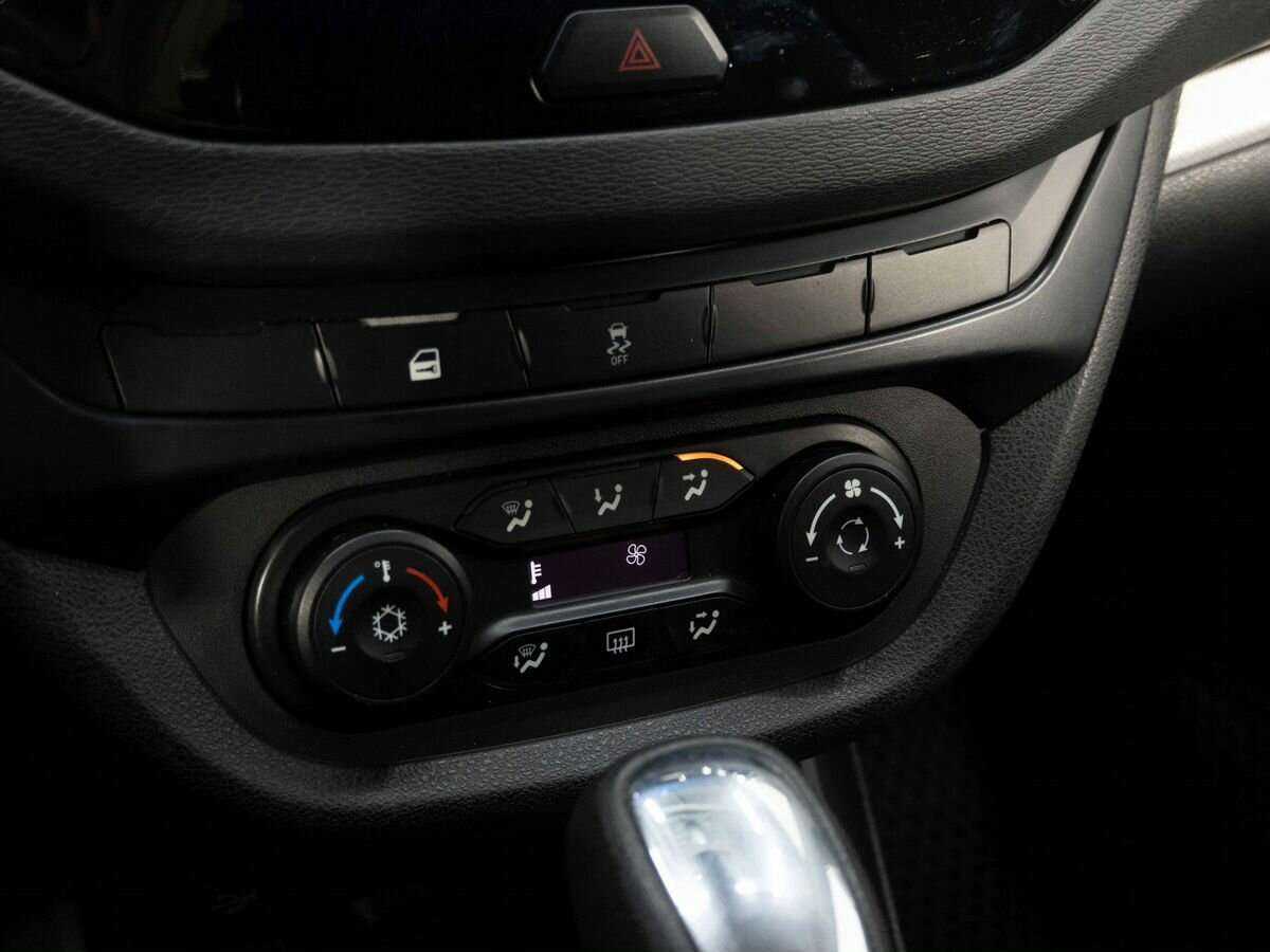 Купить Lada (ВАЗ) Vesta с пробегом. Фото: #19