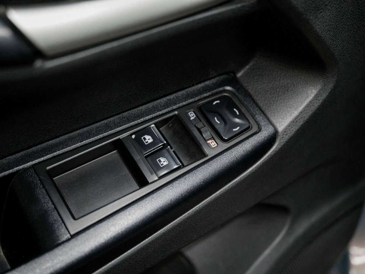 Купить Lada (ВАЗ) Vesta с пробегом. Фото: #11