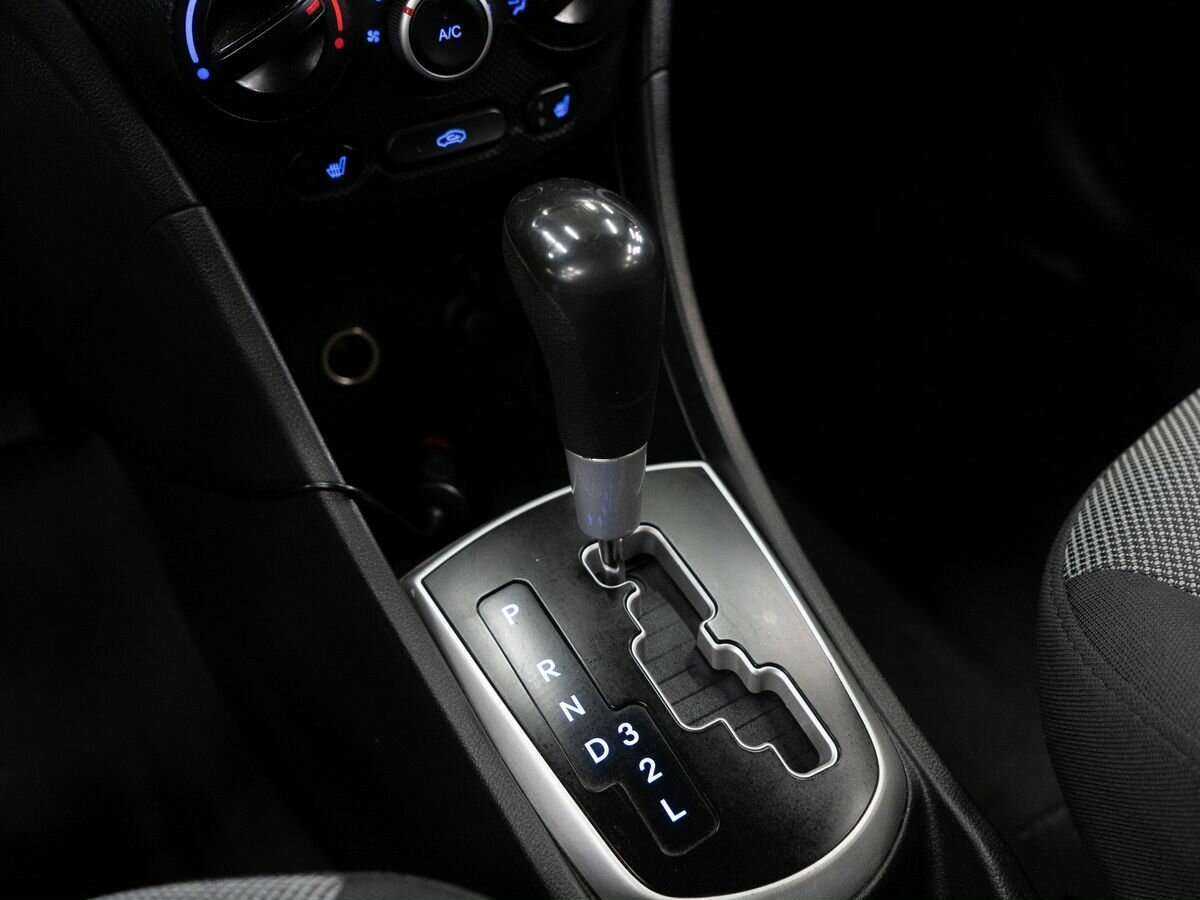 Купить Hyundai Solaris с пробегом. Фото: #9