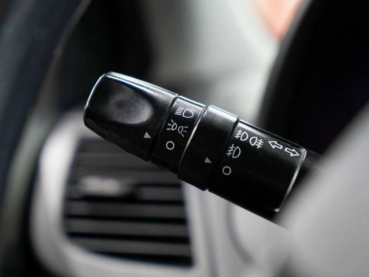 Купить Hyundai Solaris с пробегом. Фото: #12