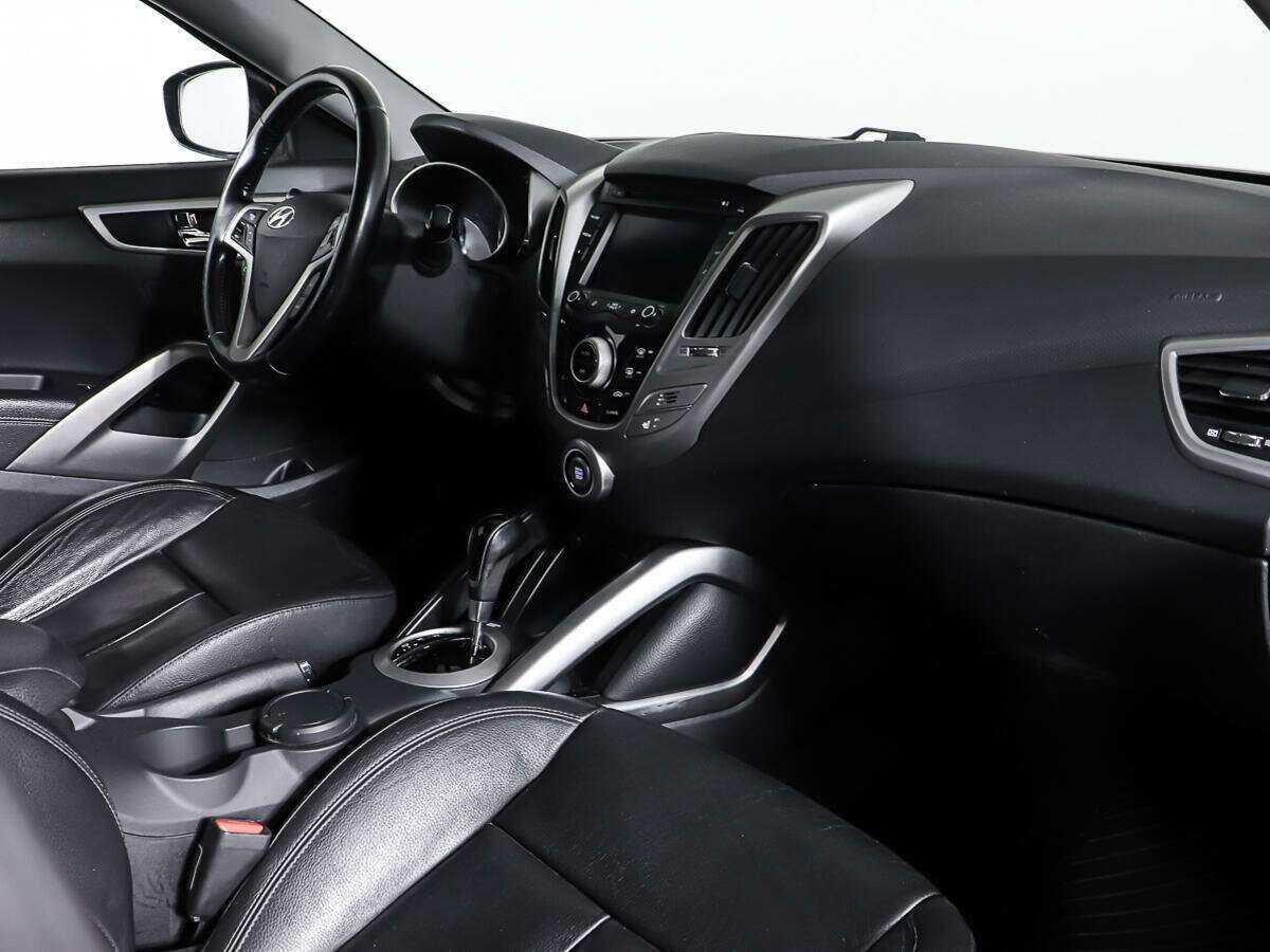 Купить Hyundai Veloster с пробегом. Фото: #2