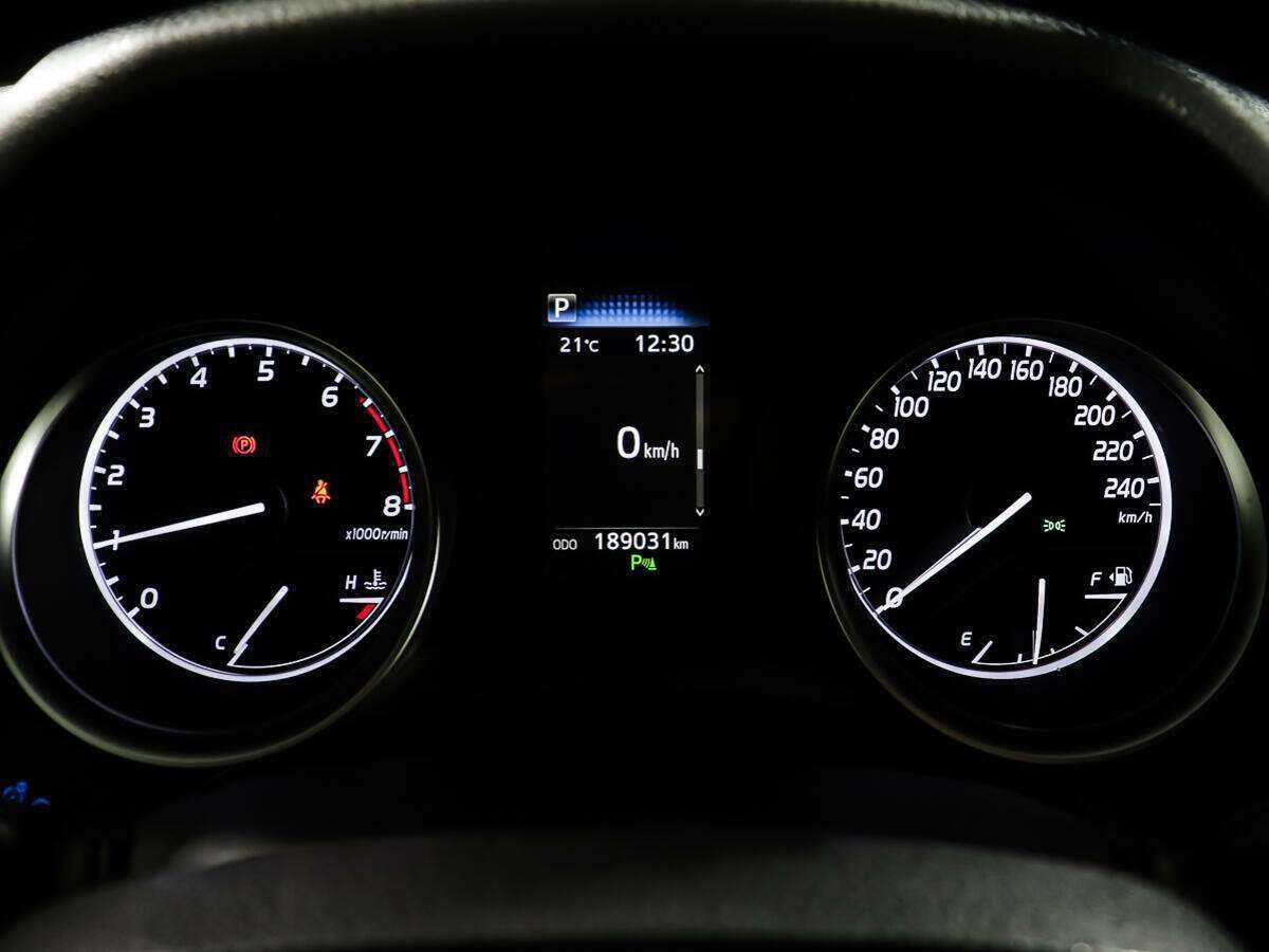 Купить Toyota Camry с пробегом. Фото: #8