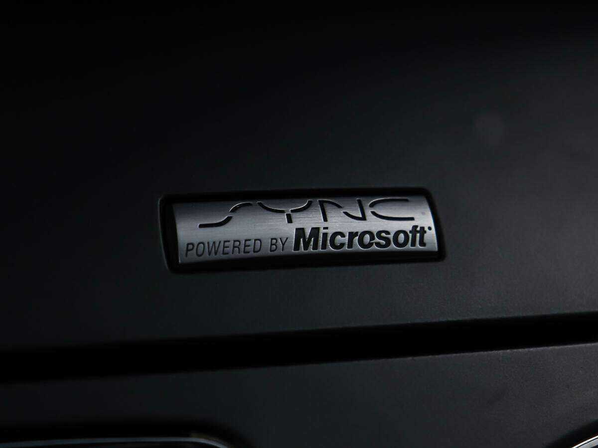 Купить Ford Explorer с пробегом. Фото: #21