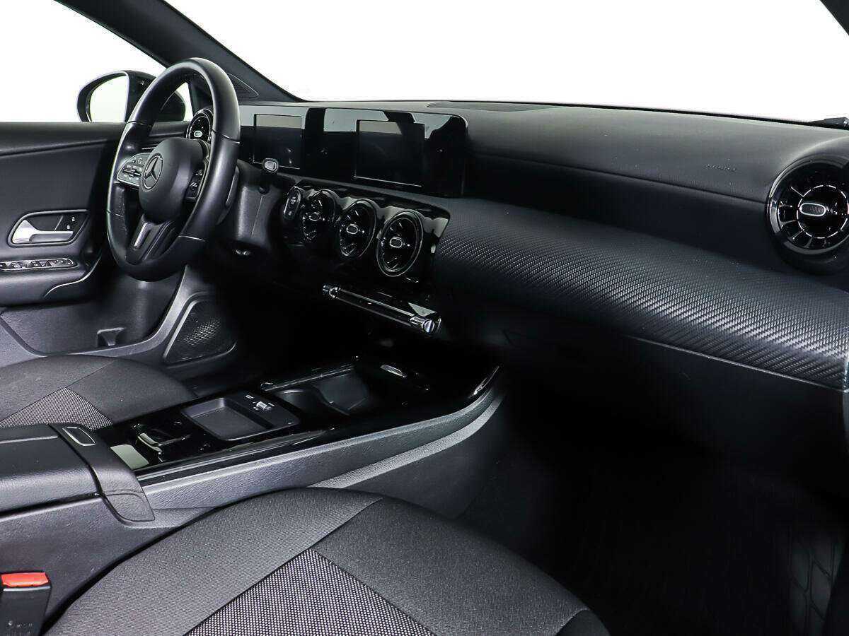 Купить Mercedes-Benz A-Класс с пробегом. Фото: #9