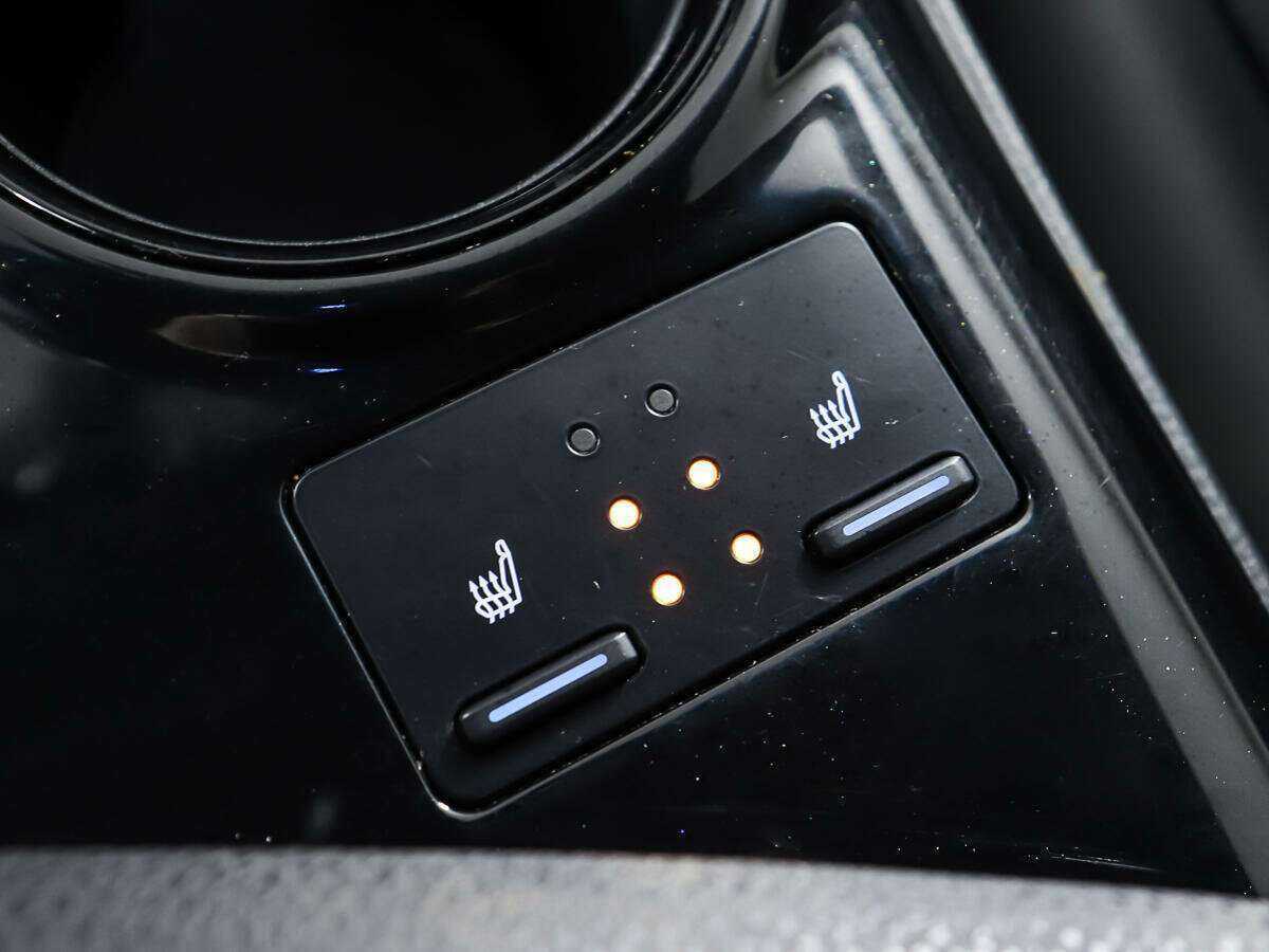 Купить Toyota Camry с пробегом. Фото: #18