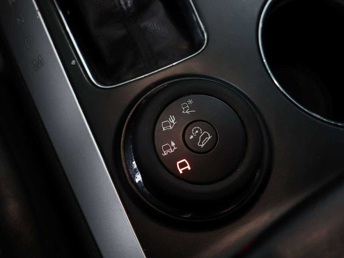 Купить Ford Explorer с пробегом. Фото: #22