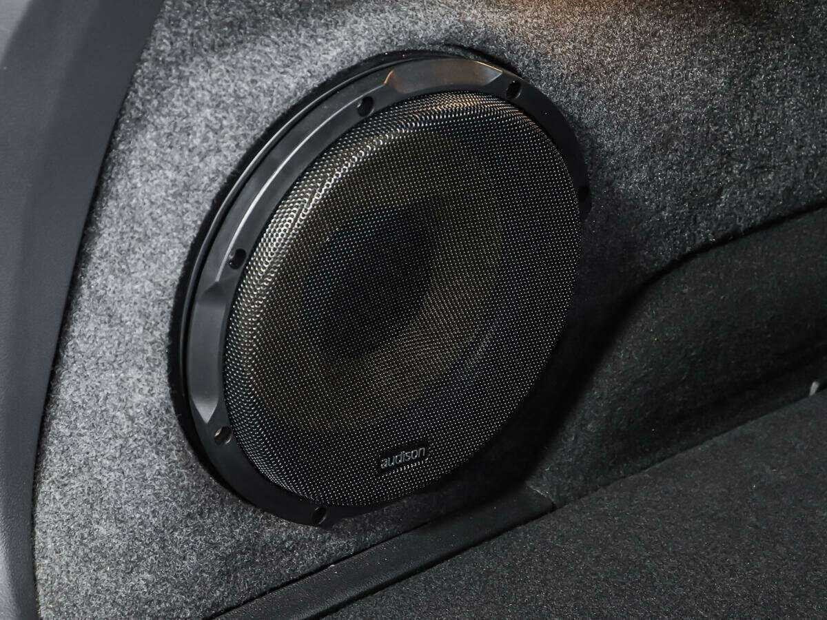 Купить Volkswagen Tiguan с пробегом. Фото: #17