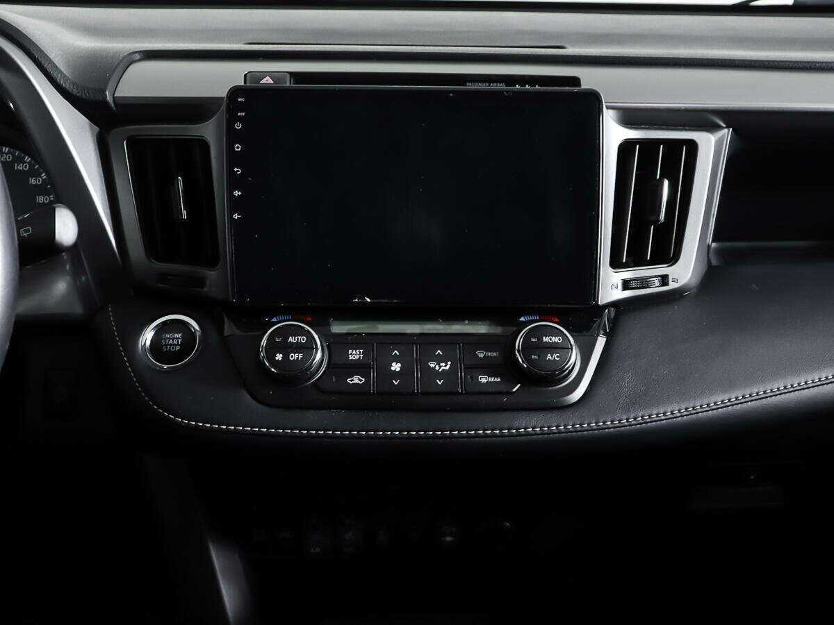 Купить Toyota RAV4 с пробегом. Фото: #11