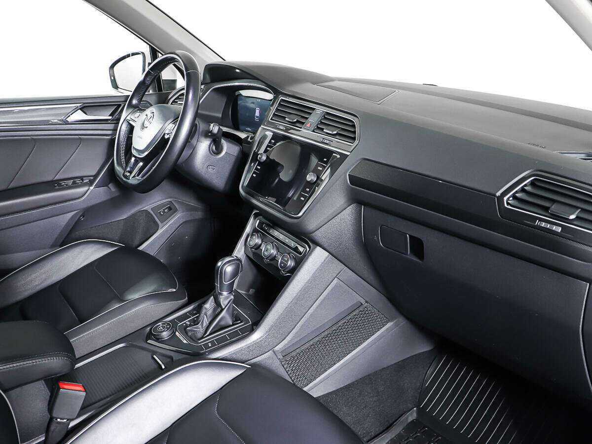 Купить Volkswagen Tiguan с пробегом. Фото: #8
