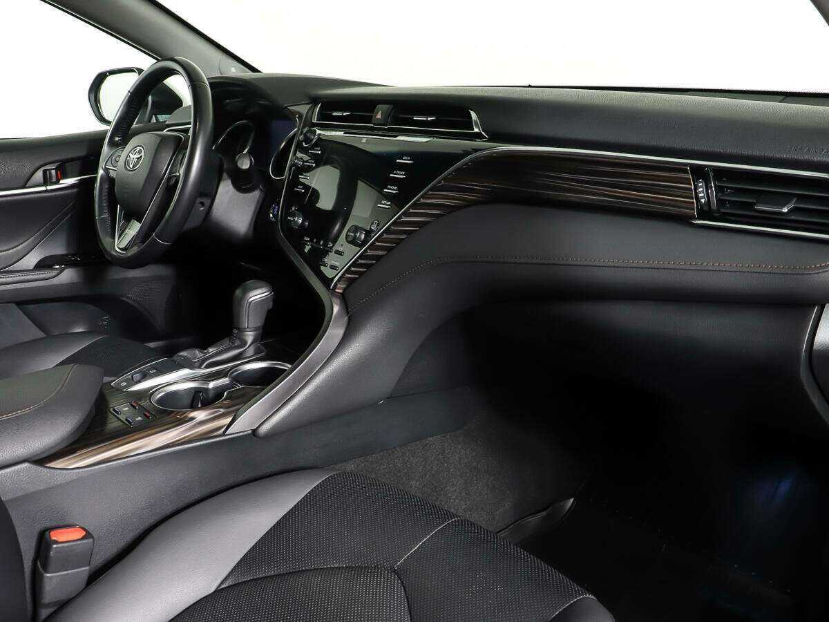 Купить Toyota Camry с пробегом. Фото: #6