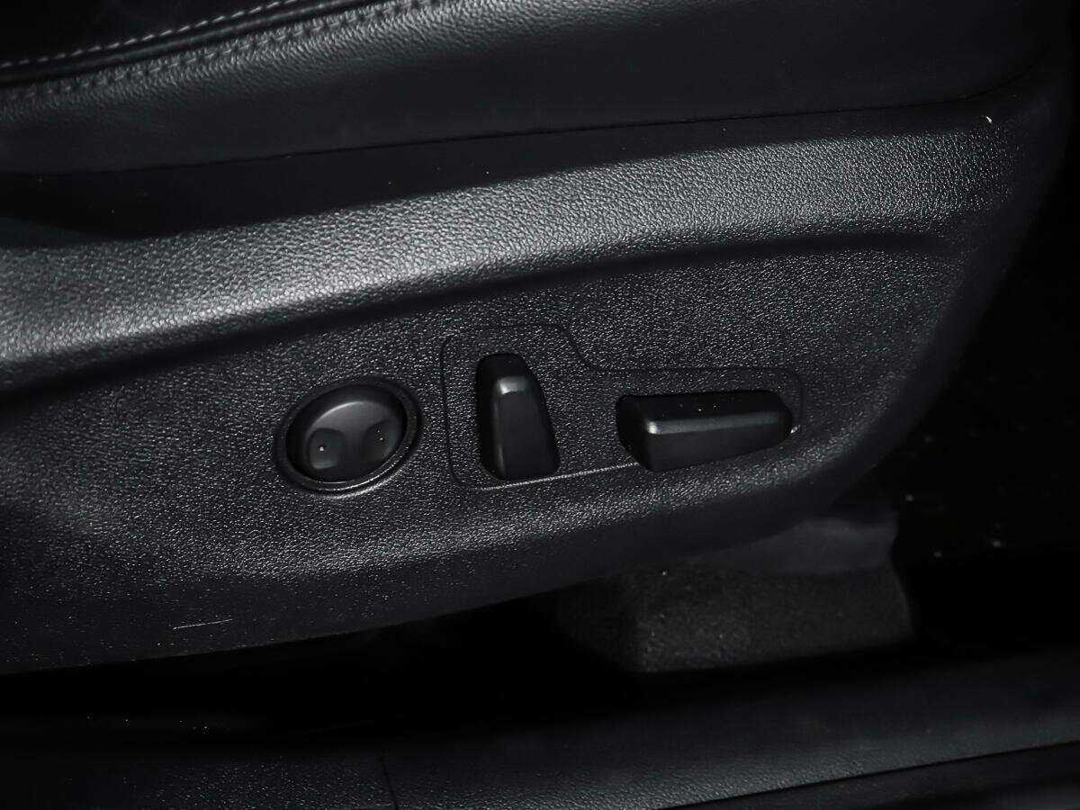 Купить Kia Sorento с пробегом. Фото: #17