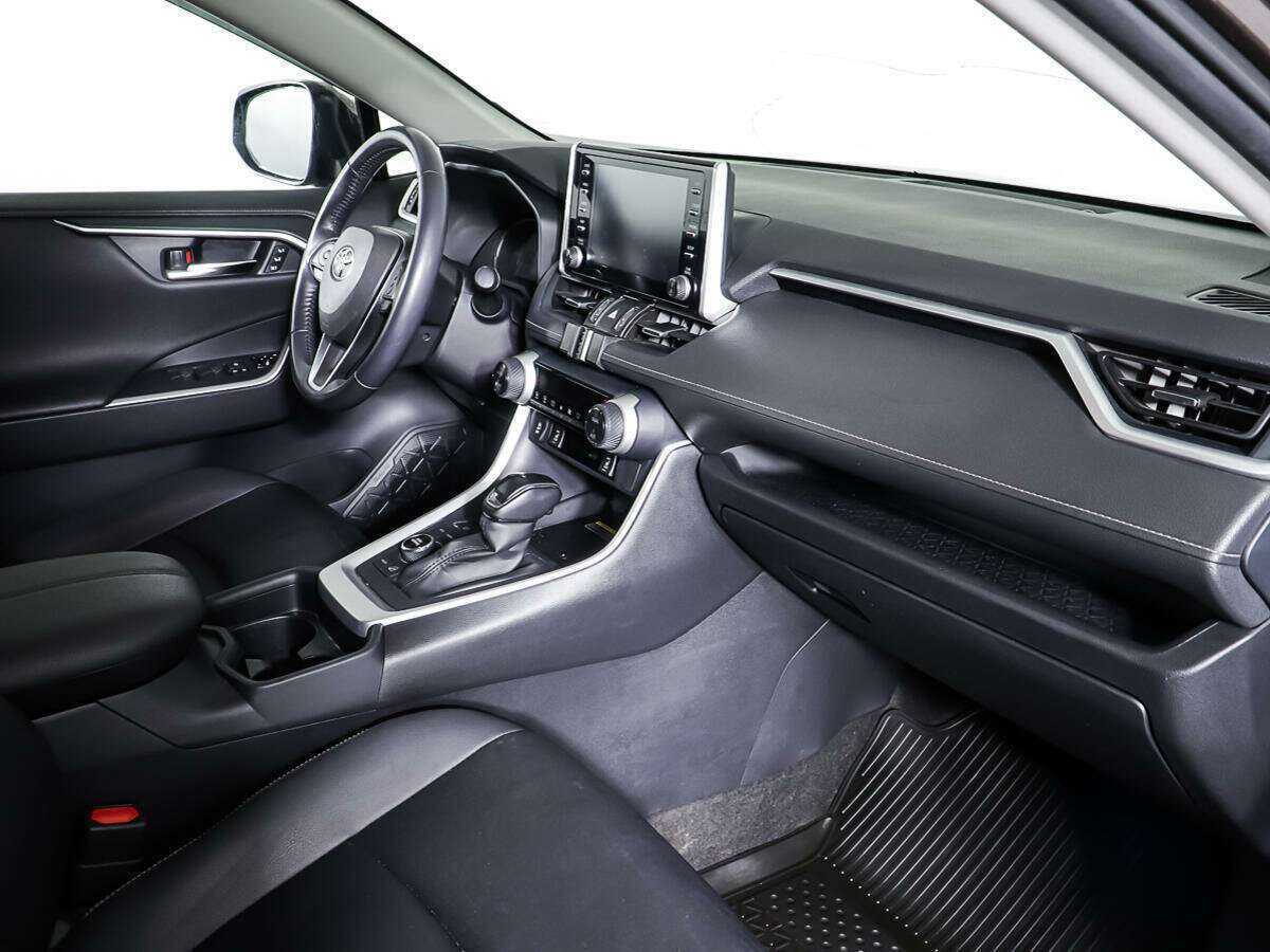 Купить Toyota RAV4 с пробегом. Фото: #8