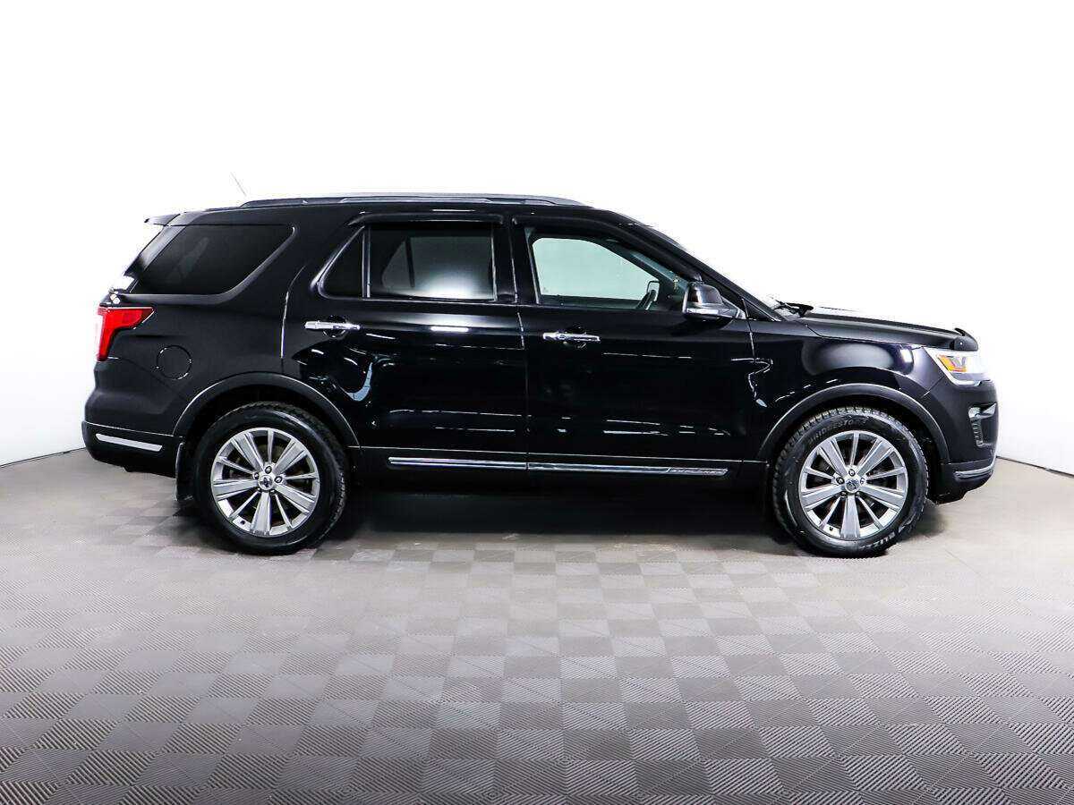 Купить Ford Explorer с пробегом. Фото: #3