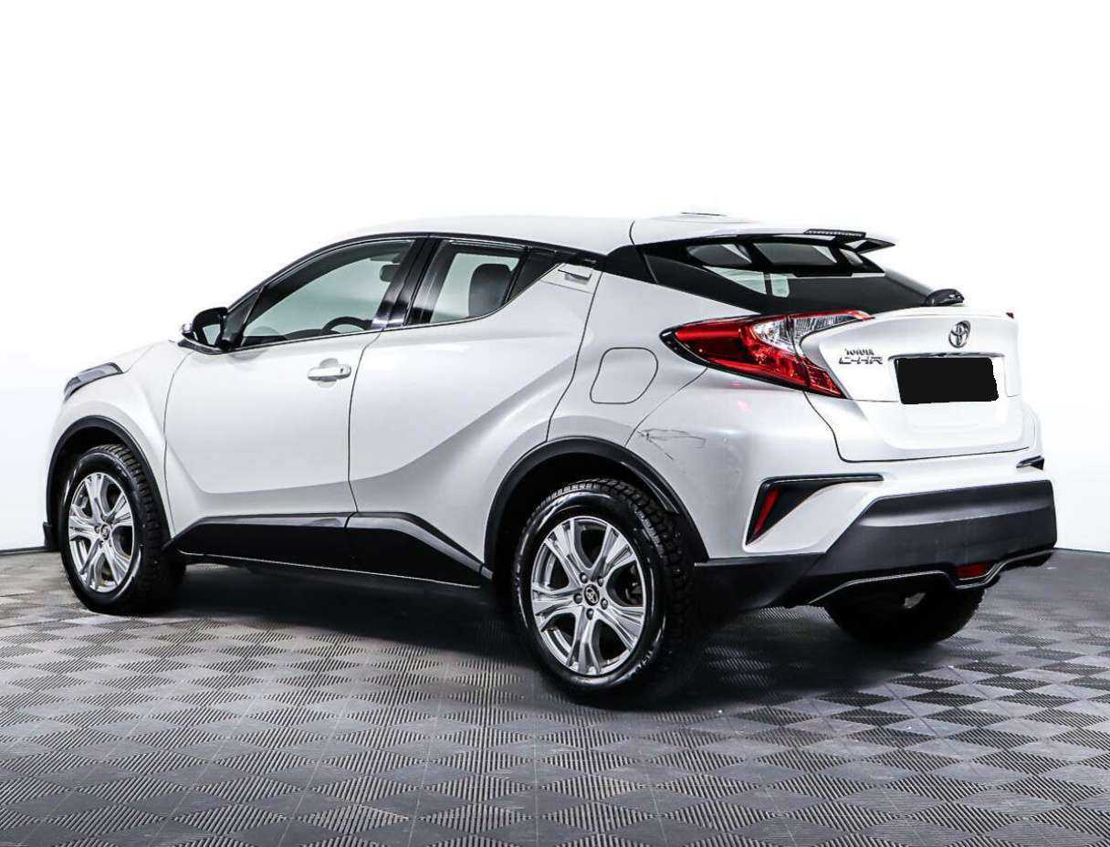 Купить Toyota C-HR с пробегом. Фото: #6