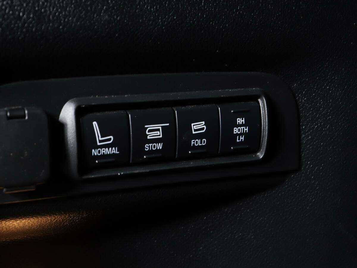 Купить Ford Explorer с пробегом. Фото: #14