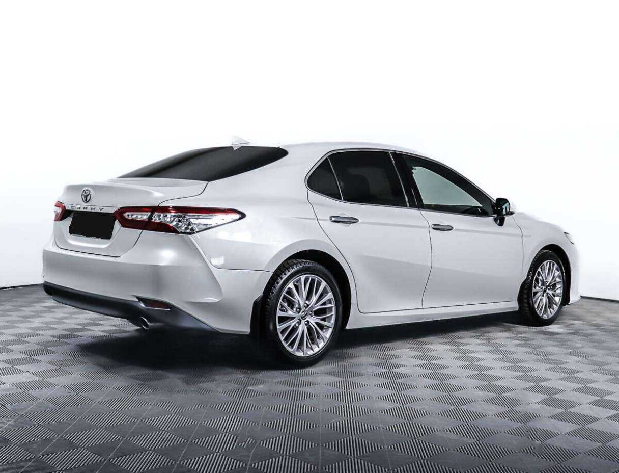 Купить Toyota Camry с пробегом. Фото: #4