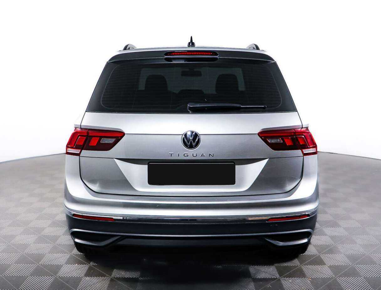 Купить Volkswagen Tiguan с пробегом. Фото: #4
