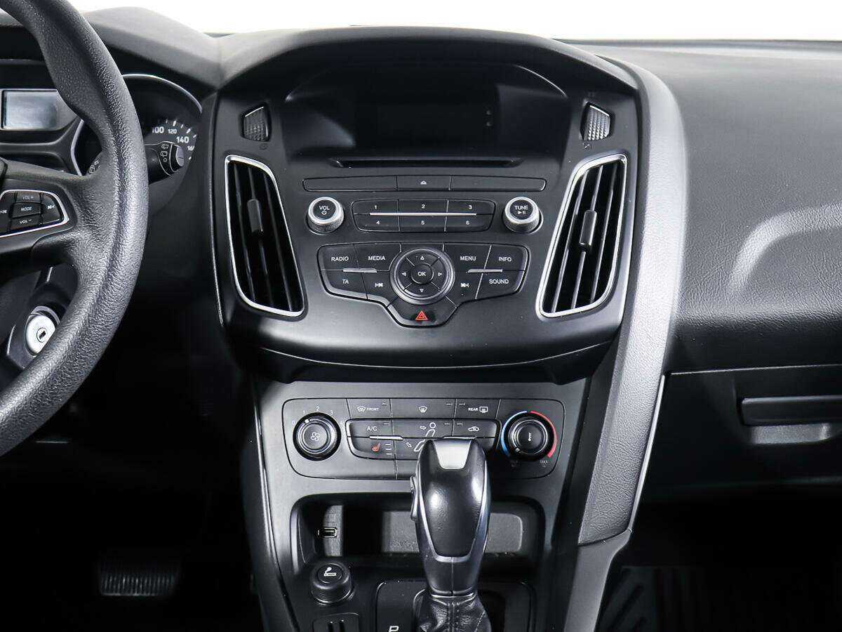 Купить Ford Focus с пробегом. Фото: #9