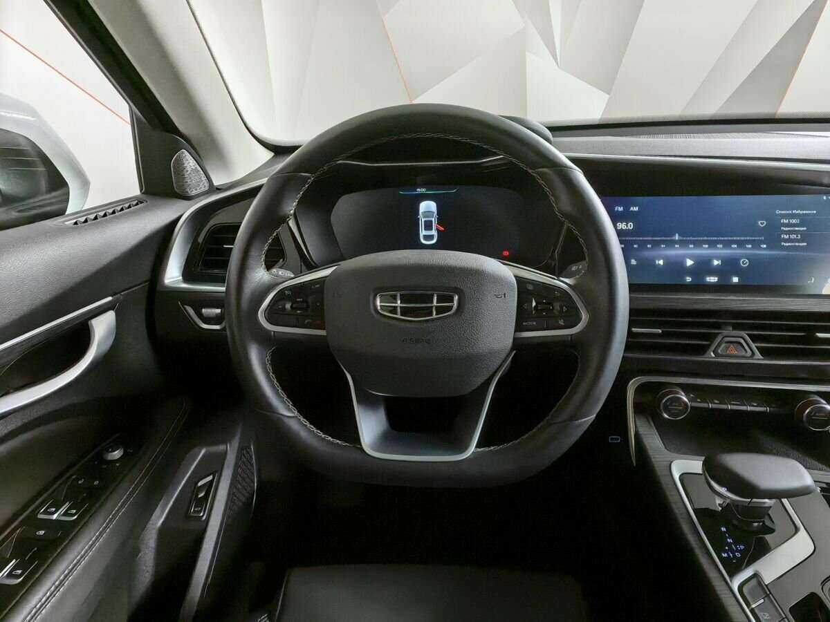 Купить Geely Tugella с пробегом. Фото: #13