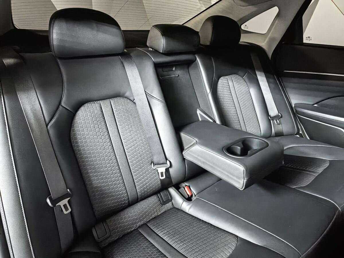 Купить Hyundai Sonata с пробегом. Фото: #11