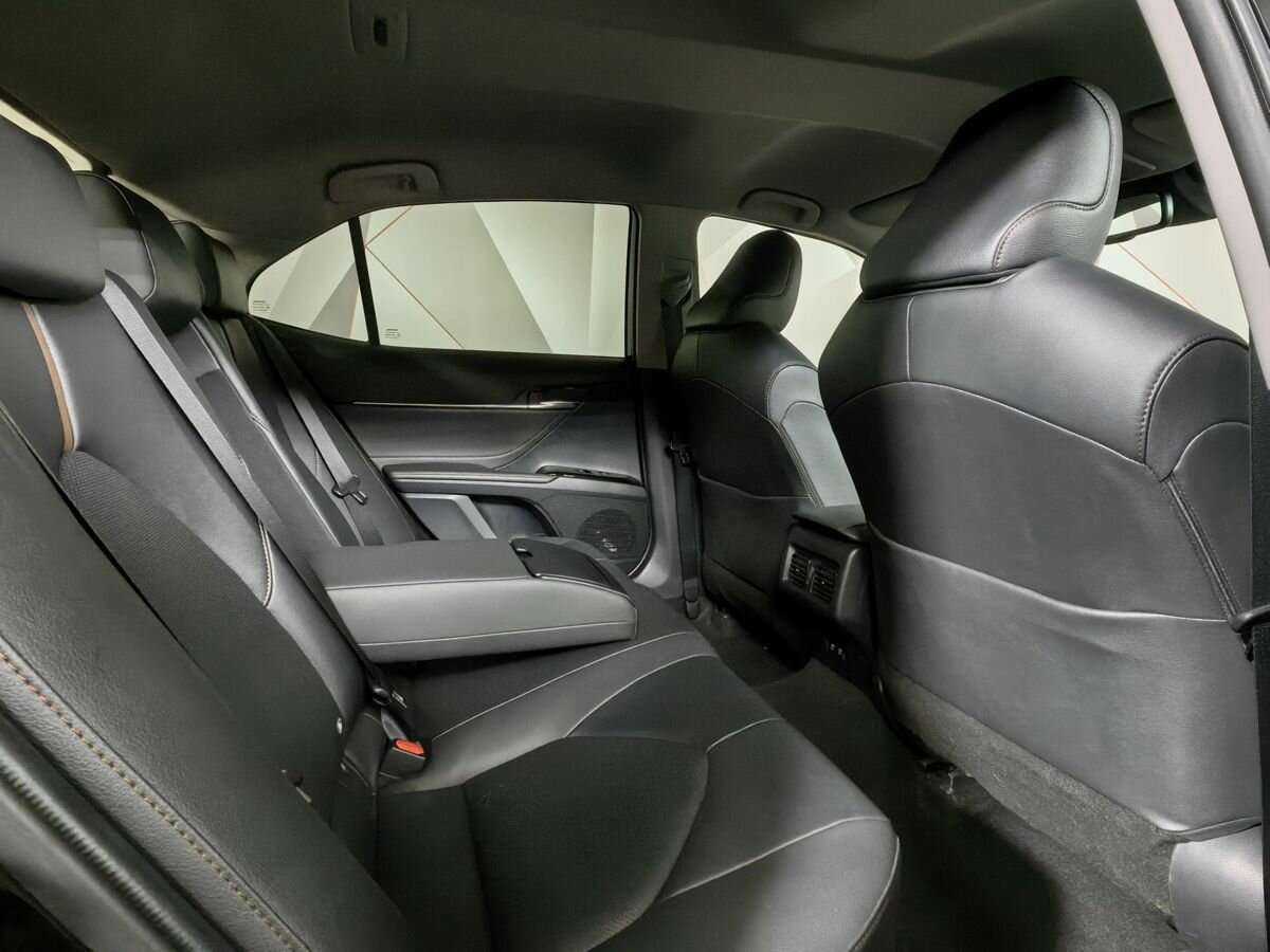 Купить Toyota Camry с пробегом. Фото: #10
