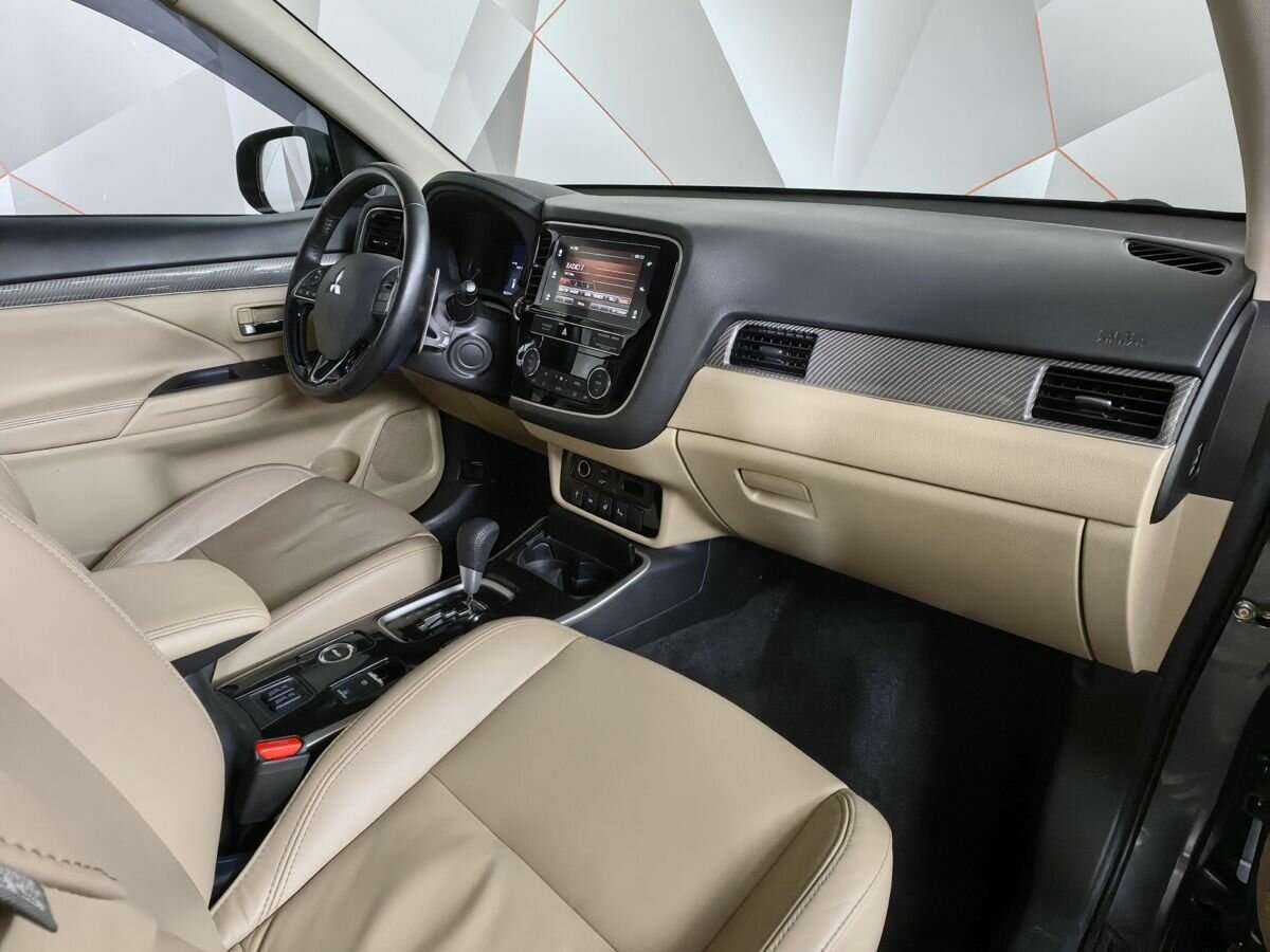 Купить Mitsubishi Outlander с пробегом. Фото: #8