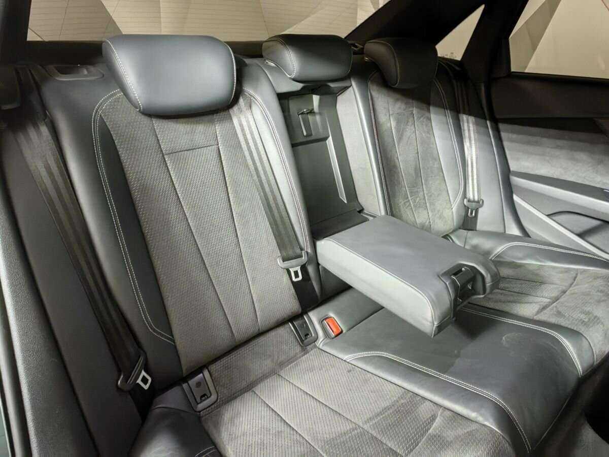 Купить Audi A4 с пробегом. Фото: #12