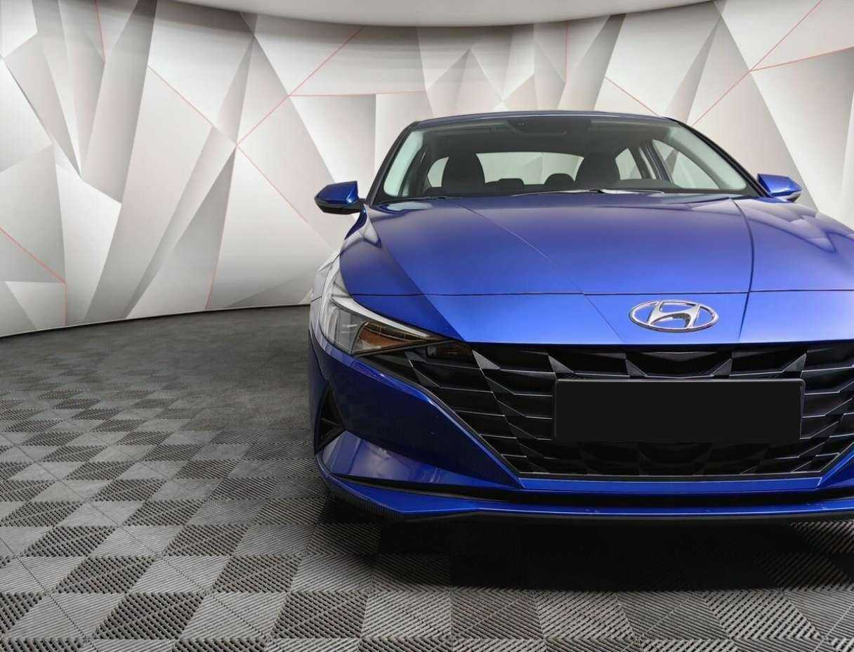 Купить Hyundai Elantra с пробегом. Фото: #16