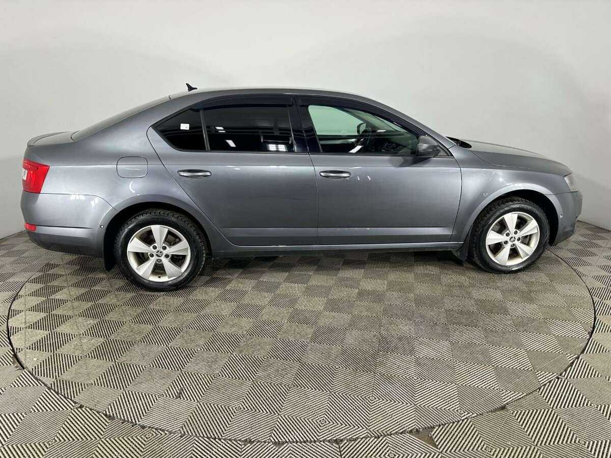 Купить Skoda Octavia с пробегом. Фото: #3