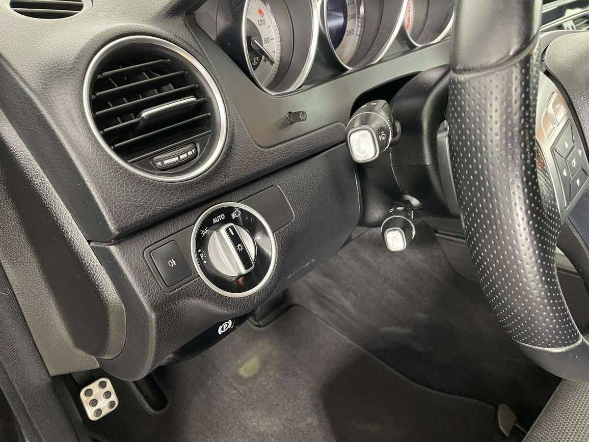 Купить Mercedes-Benz C-Класс с пробегом. Фото: #8