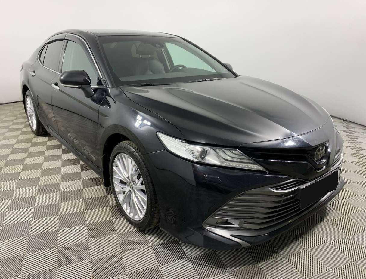 Купить Toyota Camry с пробегом. Фото: #1
